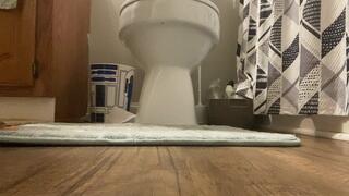 Teenie Hiding in Giantess Bathroom  4k