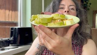 Sandwich with salami mpg