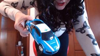 I destroy your ex girlfriend's presents - Video re-edited in 1080HD