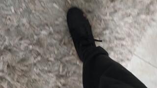 Stomping Giantesses Sneaker Stomping ShoePlay and Super Sweaty Soles Milf smoking and Wiggly Toes wrinkled sweaty soles