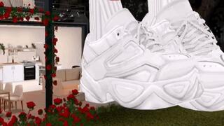 Giantess in the Public Park! (mov)