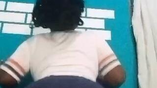 Ruth Twerking for Amusement with Big Nyash (Fat Ass)