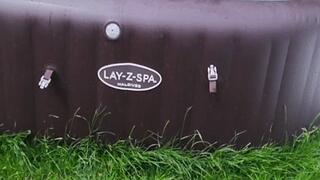 BBW Step-Mommy Buttcrack Outdoor Voyeur