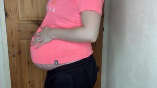 MastersLBS 25 weeks pregnant ate a pregnant woman