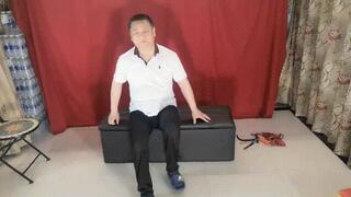 LUNA188_STOMACH SITTING AND RIDE JOCKEY Chun LI IN SOFA