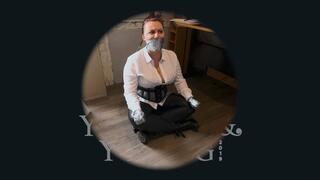 YY148 - Useless Secretary