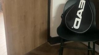 Self spanking of the tennis player