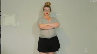 Miss Anna's Pregnant Belly Button