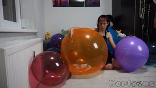 Murphy gets to play with our Herloons balloons