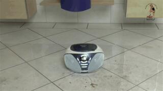 Nice Radio under Chuck all star lugged