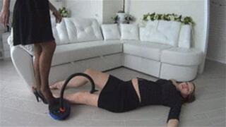 SHE INFLATED MY BODY THROUGH MY PUSSY TILL I CUM 2 (BB)