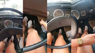 Driving VW Old Beetle 02