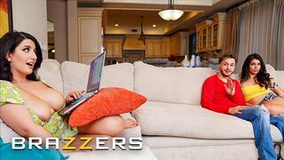 BRAZZERS - Harley Haze's Sexy Roommate Sarah Arabic Is A Total Thirst Trap For Her Bf Apollo