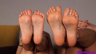 Sexy Girls with Perfect Feet - HD MP4