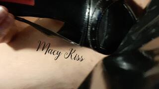 Peeptoe shoeplay with Macy Kiss