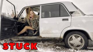 VIKA GOT STUCK IN THE SNOW IN A VAZ 2107_4K_PRO RES HDR (full video 40 min)