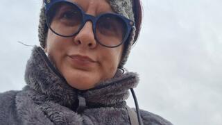 Stinky farts as I walk down the street 720HD