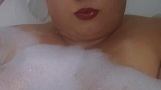 Bbw red lipped bubble bath