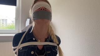 Summer - Reporter In Trouble WMV