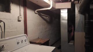 ET DISCOVERS DRYER AND HUMPS IT