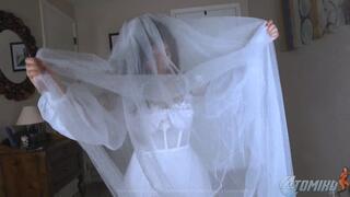 MELTING VAMPIRE BRIDE - HD