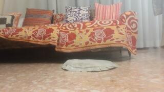 ITCHY ASS IN YOGA PANTS