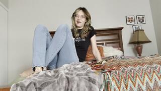 You love to Worship my feet