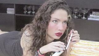 Smoking Girls do Brazil Model Fernanda 12 (Mp4 1920X1080)
