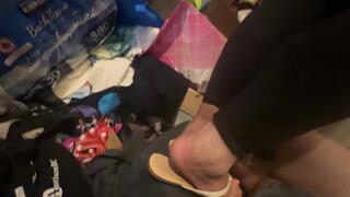 Cock crush careless flat sandals make flat cock