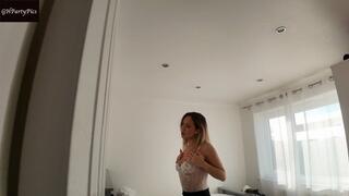 Paechy Sam Finger her soaking wet pussy