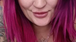 girl in leggins on gymball b2p cristall balloon