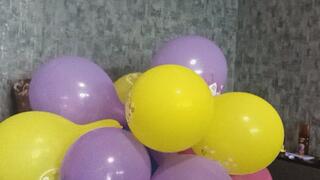 girl in swimsuit nail pop and sittopop