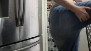 FRESH FARTS CUM SMELL EM