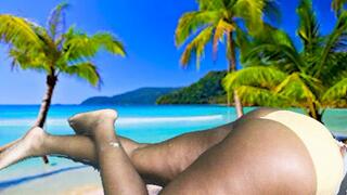 Sexy Giantess At the Beach  1080