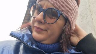 I fart on the street inside my tight jeans 720HD