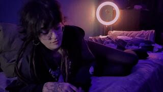 Chainsmoking cigarettes with you | Astrid