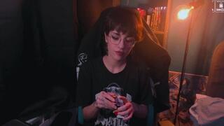 Gaming & dangling a cigarette | Astrid