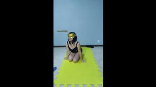 449 Crushing and sttomping balls by behind with fishnet socks using all weight