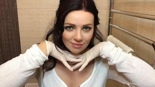 Stepsister loves to wear gloves and swallow cum