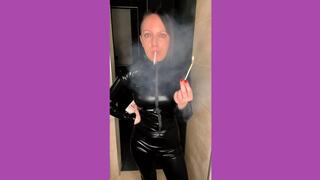 SMOKING VIDEO IN CATSUIT