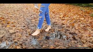 she runs with her dirty feet over a Jacket
