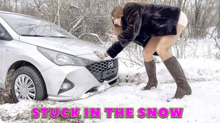 VIKA IN TIGHTS AND A FUR COAT SNOW STUCK_1080 HDR PRO RES_FULL VIDEO 30 MIN