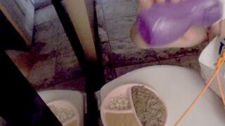 Another humiliating meal for Kylie