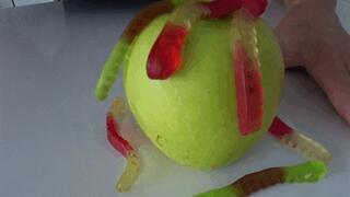 sending gummy worms into my stomach LIV