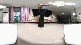 Xiaomi trampling slaves VR