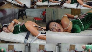 Fucking her brains out with a relentless fucking machine (MP4 SD 3500kbps)