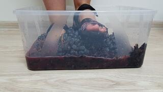 Grapes Crush in Transparent Container Hiking Sandals