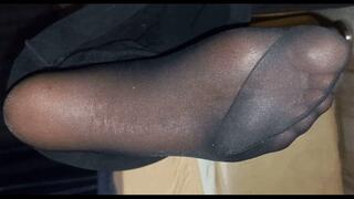 Alana - Taking off her stuffy stockings and cumming on her feet [foot worship, footjob, hand worship, fingernail insertion] (4K)