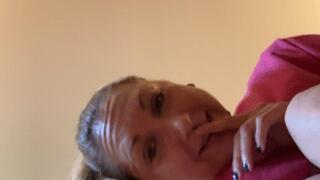 Giantess Lilith Presents: Smell My Stinky Sweaty Feet