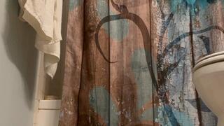 Giantess Lilith Unaware: Undressing and Barefoot